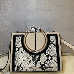 River Island Shoulder bag
